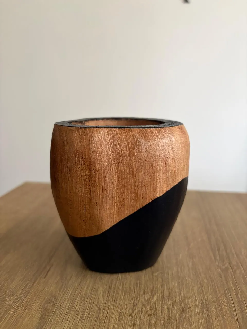 Mate ranchero de madera, terminación negra